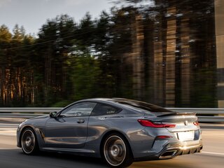 2019 BMW 8 серии M850i xDrive II (G14/G15/G16), зелёный, 6900000 рублей, вид 2