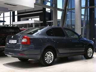 2009 Skoda Octavia II (A5) Рестайлинг, серый, 630000 рублей, вид 5