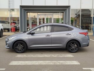 2019 Hyundai Solaris II, чёрный, 1430000 рублей, вид 4