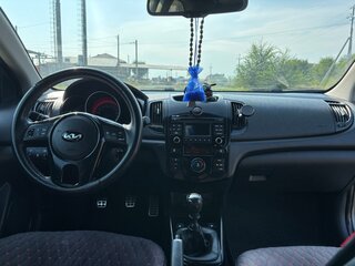 2010 Kia Cerato Koup II, серый, 815000 рублей, вид 5