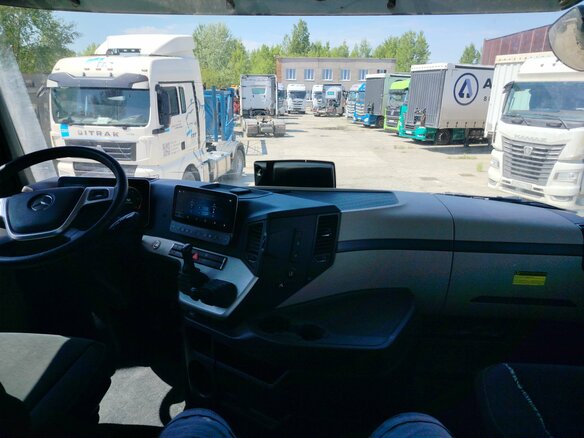 2024 Mercedes-Benz Actros, белый - вид 6