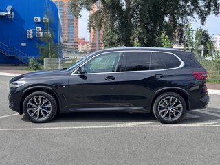 2019 BMW X5 30d IV (G05/G18), чёрный, 5350000 рублей, вид 2