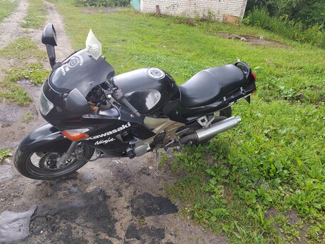 1995 Kawasaki ZZR 600, чёрный, 215000 рублей, вид 1