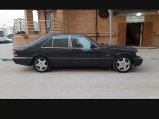 1993 Mercedes-Benz S-Класс 300 III (W140), чёрный, 1250000 рублей, вид 2