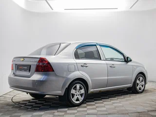 2009 Chevrolet Aveo I Рестайлинг, серебристый, 395000 рублей, вид 5
