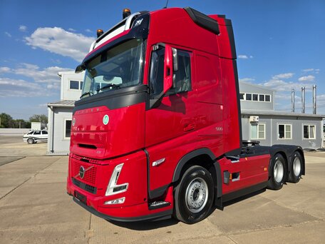 2026 Volvo FH, пурпурный, 22800000 рублей, вид 1