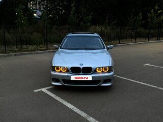 2001 BMW 5 серии 525i IV (E39) Рестайлинг, серебристый, 595000 рублей, вид 2