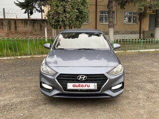 2017 Hyundai Solaris II, серый, 900000 рублей, вид 3