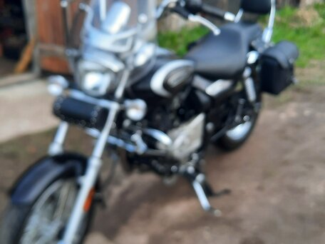 2020 Bajaj Avenger, чёрный, 250000 рублей, вид 2