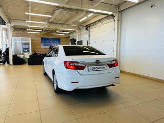 2012 Toyota Camry VII (XV50), белый, 1599900 рублей, вид 4