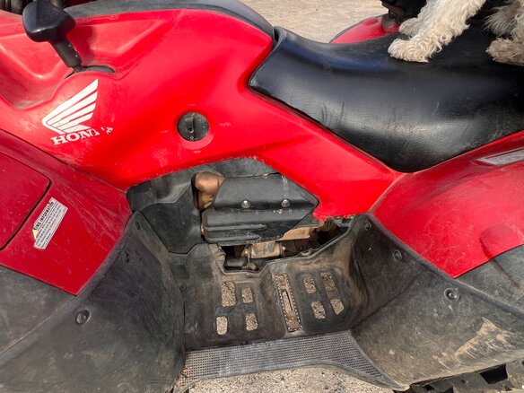 2008 Honda TRX 500 (Foreman), красный - вид 11
