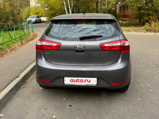 2013 Kia Rio III, серый, 800000 рублей, вид 4