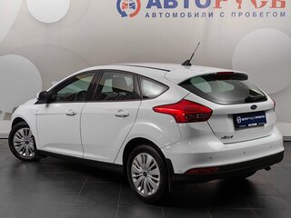 2017 Ford Focus III Рестайлинг, белый, 999000 рублей, вид 2