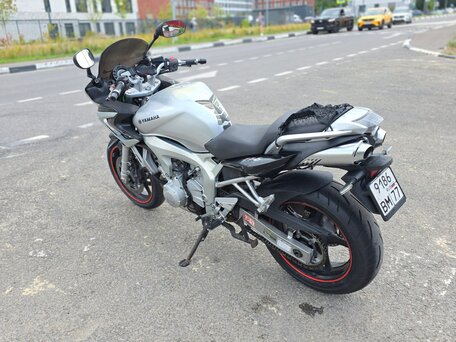 2006 Yamaha FZ6, серебристый, 320000 рублей, вид 5