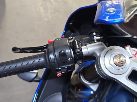 2010 Triumph Daytona 675, синий, 530000 рублей, вид 3