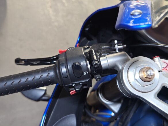 2010 Triumph Daytona 675, синий, 530000 рублей - вид 2