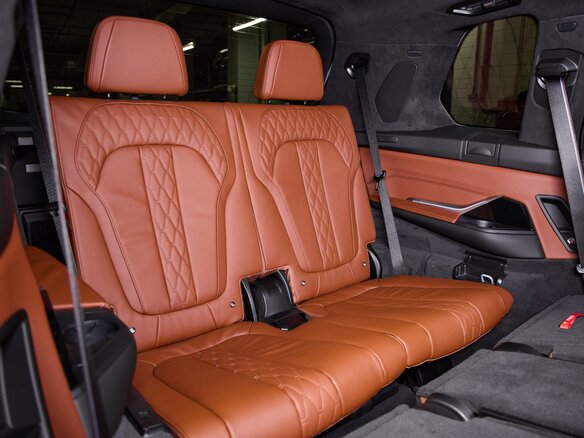 2026 BMW X7 40d I (G07) Рестайлинг, серый, 17925000 рублей - вид 35