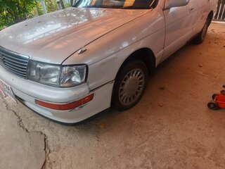 1991 Toyota Crown IX (S140), белый, 500000 рублей, вид 2