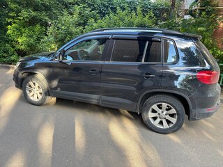 2013 Volkswagen Tiguan I Рестайлинг, чёрный, 1300000 рублей, вид 3