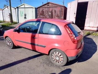 2008 Ford Fiesta Mk5, красный, 305000 рублей, вид 5