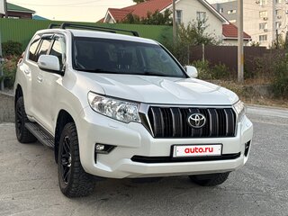 2018 Toyota Land Cruiser Prado 150 Series Рестайлинг 2, белый, 3920000 рублей, вид 1