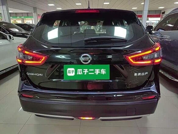 2021 Nissan Qashqai II Рестайлинг, чёрный - вид 4