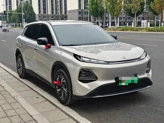 2026 Changan Qiyuan Q05 40.3 kWh II, серебристый, 1738208 рублей, вид 2