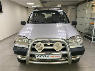 2004 Chevrolet Niva I, серебристый, 250000 рублей, вид 2