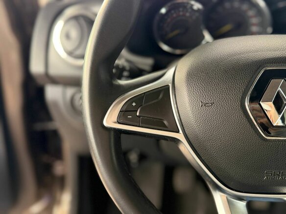 2018 Renault Sandero Stepway II Рестайлинг, коричневый, 1200000 рублей - вид 8