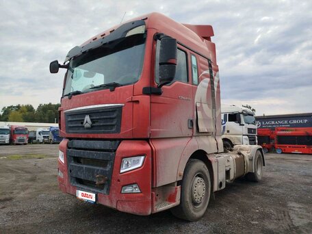 2023 Sinotruk Sitrak C7H, красный, 4280000 рублей, вид 1