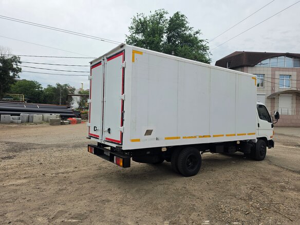 2011 Hyundai e-Mighty, белый, 1600000 рублей - вид 9