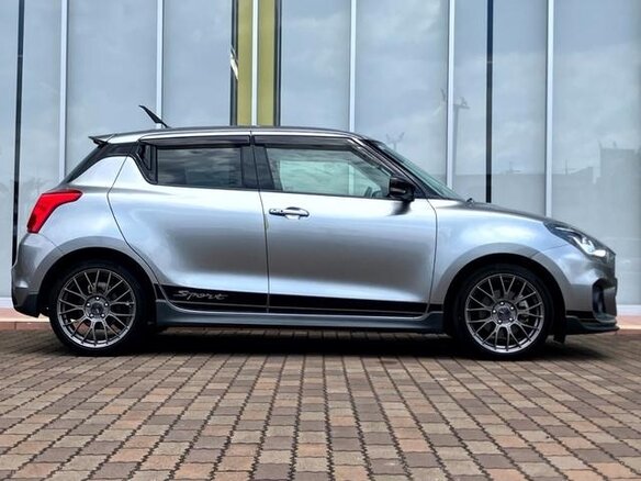 2023 Suzuki Swift Sport V, серебристый - вид 2