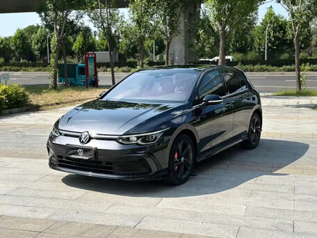 Volkswagen Golf VIII