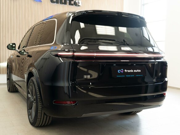 2025 Li Auto (Lixiang) L9 52.3 kWh I Рестайлинг, чёрный - вид 18