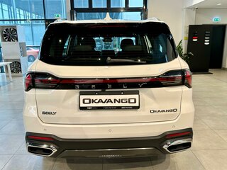 2026 Geely Okavango I Рестайлинг, белый, 4085990 рублей, вид 5