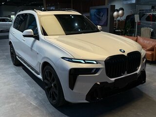 2026 BMW X7 40d I (G07) Рестайлинг, белый, 17890000 рублей, вид 2
