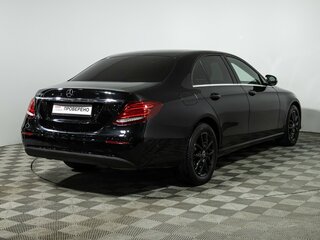 2020 Mercedes-Benz E-Класс 200 V (W213, S213, C238), чёрный, 2178000 рублей, вид 5