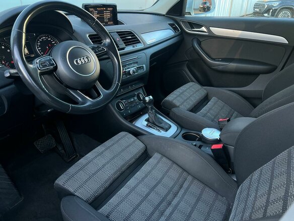 2016 Audi Q3 I (8U) Рестайлинг, белый, 1880000 рублей - вид 31