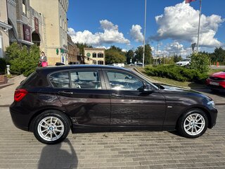 2015 BMW 1 серии 118i II (F20/F21) Рестайлинг, коричневый, 1620000 рублей, вид 2
