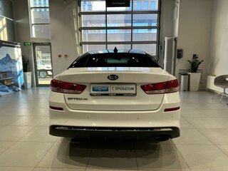 2019 Kia Optima IV Рестайлинг, белый, 1190000 рублей, вид 5
