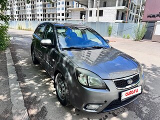 2010 Kia Rio II Рестайлинг, серебристый, 345000 рублей, вид 4