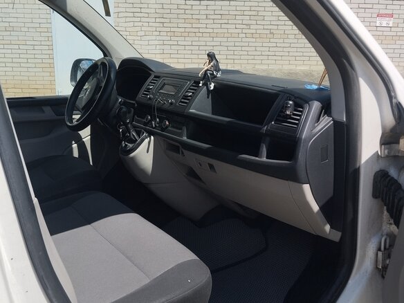 2019 Volkswagen Transporter, белый, 2350000 рублей - вид 4