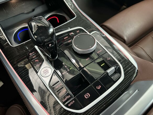 2020 BMW X7 30d I (G07), чёрный - вид 15