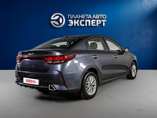 2021 Kia Rio IV Рестайлинг, серый, 1740000 рублей, вид 4
