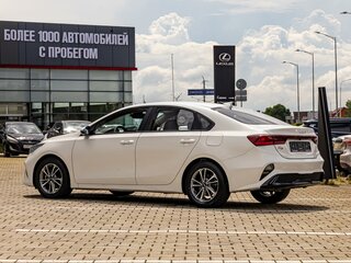 2021 Kia K3 II Рестайлинг, белый, 1655000 рублей, вид 4