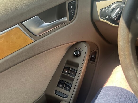 2010 Audi A4 IV (B8), белый, 1100000 рублей - вид 6