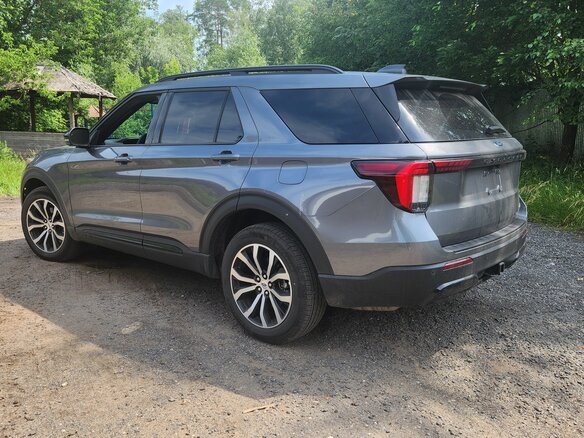 2025 Ford Explorer VI, серый, 6300000 рублей - вид 3