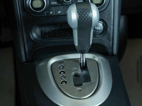2011 Nissan Qashqai I Рестайлинг, чёрный - вид 14