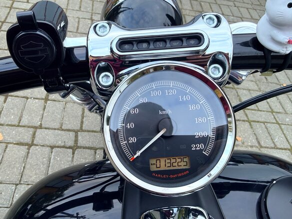 2014 Harley-Davidson Breakout, чёрный, 1900000 рублей - вид 9