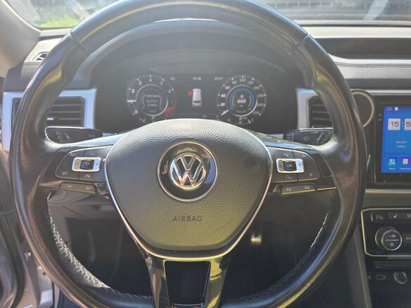2018 Volkswagen Teramont I, серебристый - вид 2